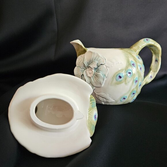 Rachel Bilson Edie Rose Home Peacock Collection Teapot - Picture 9 of 12